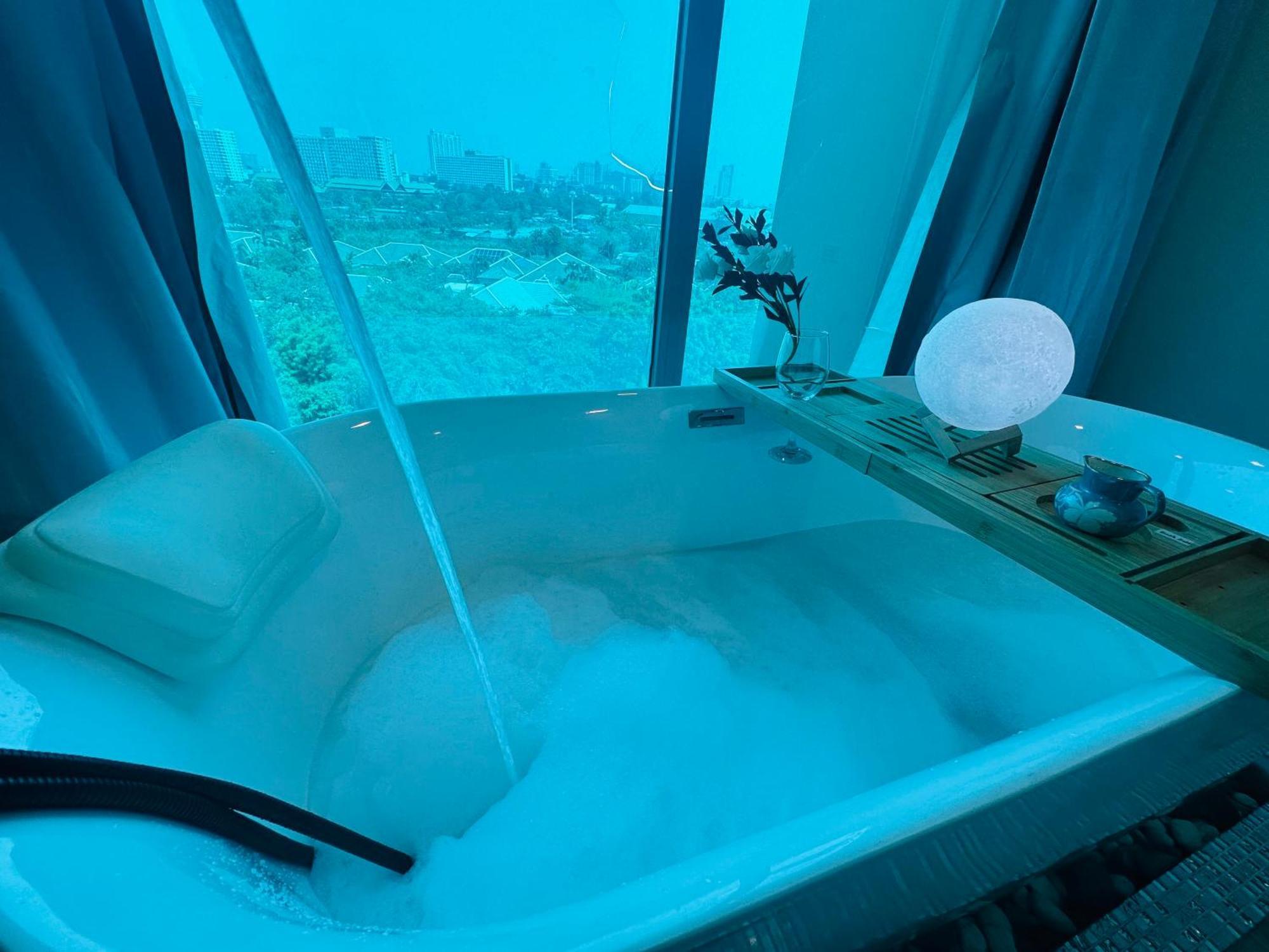 Laguna Beach Resort 2-Have Tub Loft Room Praia de Jomtien Exterior foto